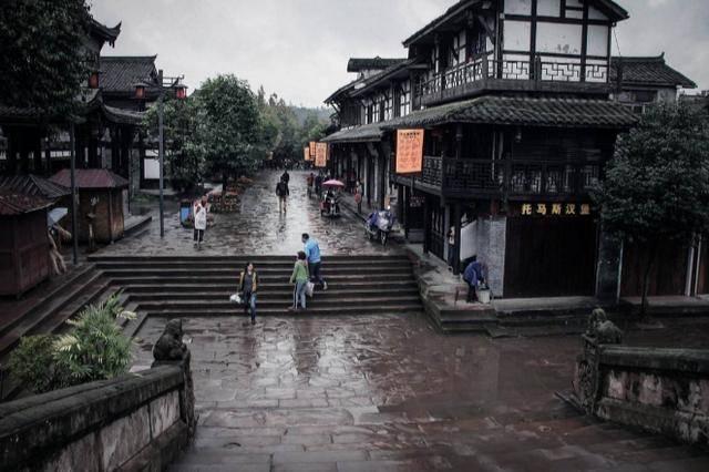 解惑问答社区- 女生唇周有黑色的小胡子,怎么办?