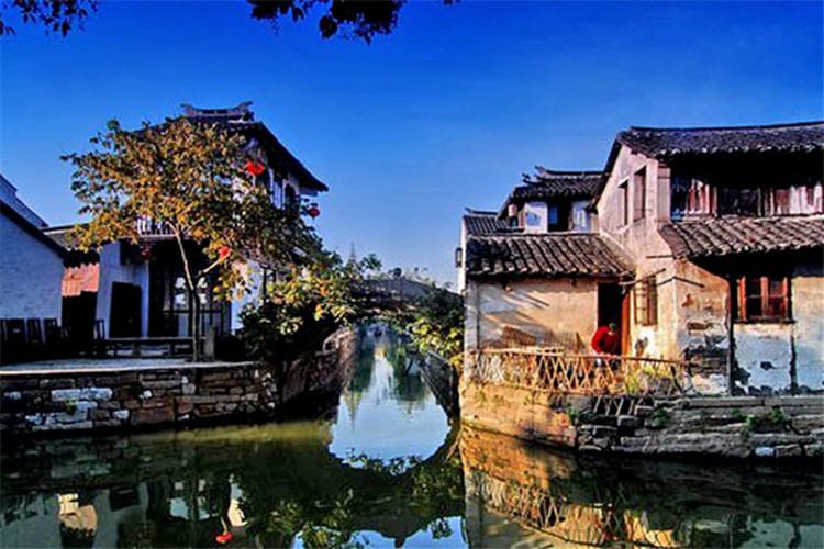韦世豪：只有国足在原地踏步